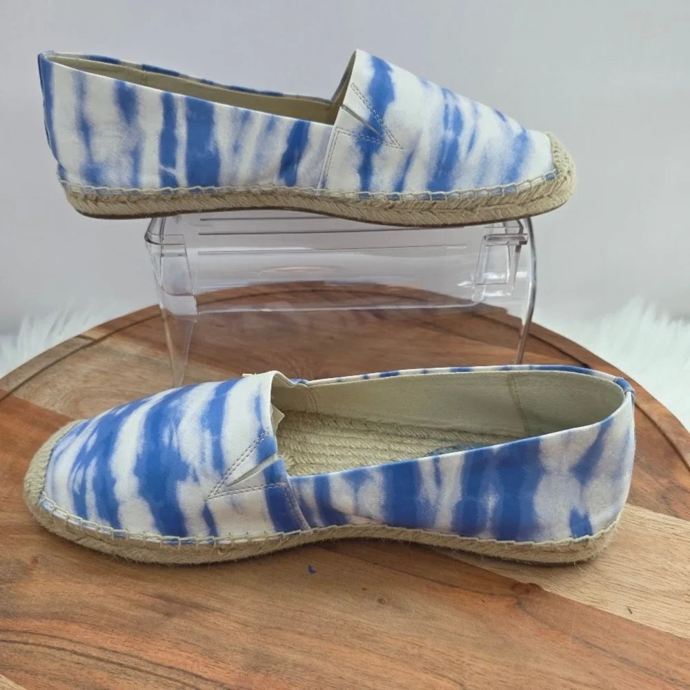 Michael Kors MK Tie Dye‎ Espadrille Flats Slip On Shoes Women's 8.5 Blue White